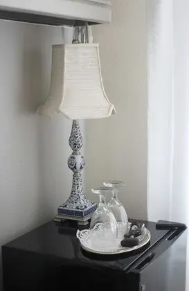 Traditional Süit, Banyolu/Duşlu, Dağ Manzaralı (Driftwood-5)
