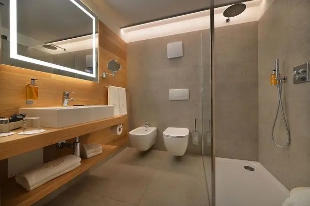 Superior Tek Büyük Yataklı Oda, Balkon