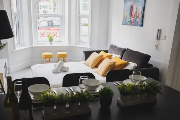 Apart Daire, 2 Yatak Odası, Sigara İçilmez (Apt 1)