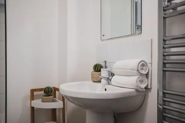 Apart Daire, 2 Yatak Odası, Sigara İçilmez (Apt 1)
