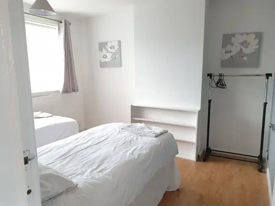Basic Ev, Özel Banyo (St Michaels Grove)