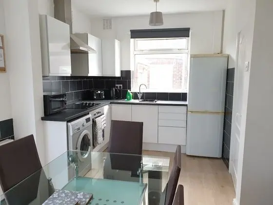 Basic Ev, Özel Banyo (St Michaels Grove)