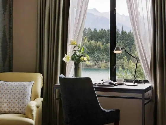 Oda, 1 En Büyük (King) Boy Yatak, Göl Manzaralı (St Moritz)