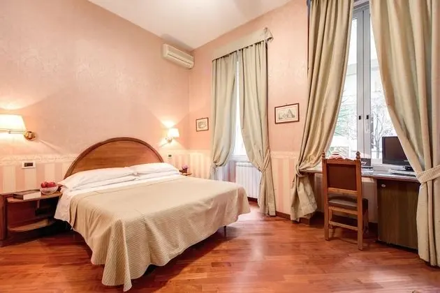 Tek Büyük veya İki Ayrı Yataklı Oda