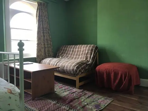Apart Daire, 6 Yatak Odası