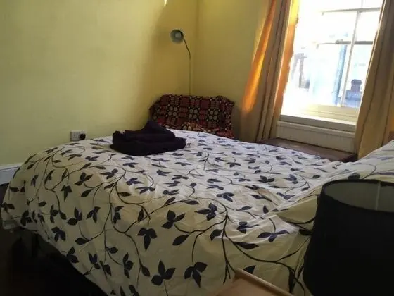 Apart Daire, 6 Yatak Odası