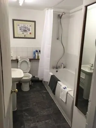 Apart Daire, 6 Yatak Odası