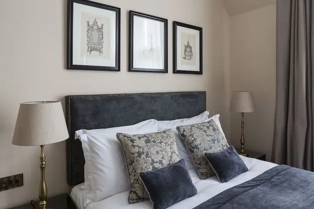 Classic Tek Büyük Yataklı Oda