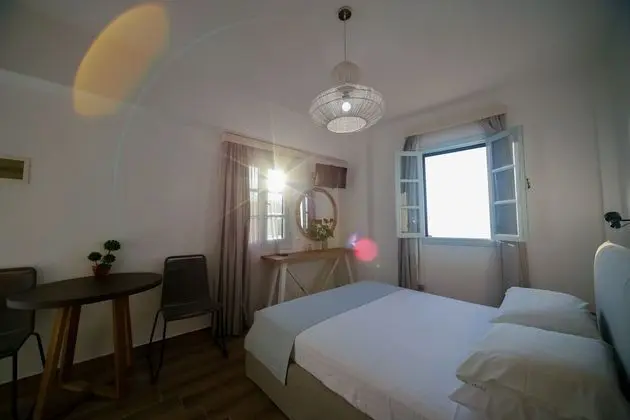 Superior Tek Büyük veya İki Ayrı Yataklı Oda, 1 Yatak Odası, Teras, Denize Sıfır