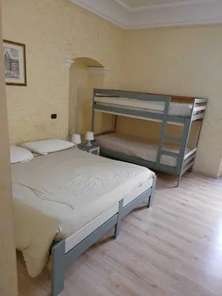 Dört Kişilik Oda
