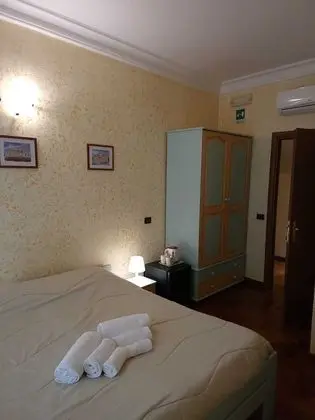 Üç Kişilik Oda