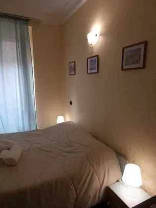 Üç Kişilik Oda