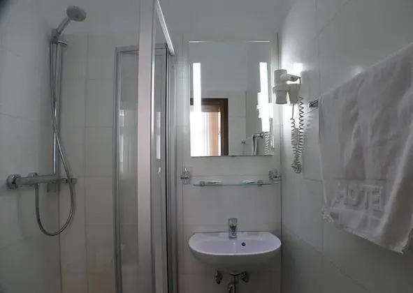 Tek Kişilik Oda