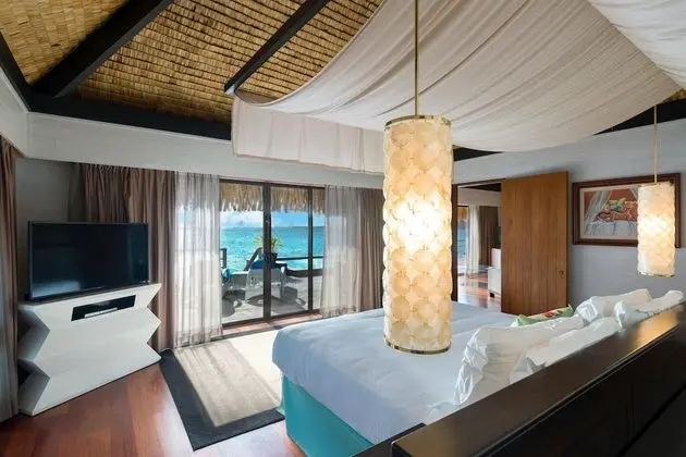 Royal Villa, 1 En Büyük (King) Boy Yatak, Deniz Üstü