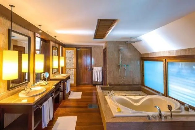 Royal Villa, 1 En Büyük (King) Boy Yatak, Deniz Üstü