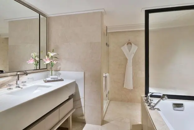 Deluxe Oda, 1 En Büyük (King) Boy Yatak, Balkon, Lagün Manzaralı