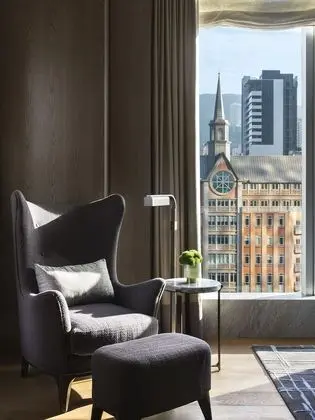 Room, 1 King Bed, City View, Corner (Grand Deluxe)