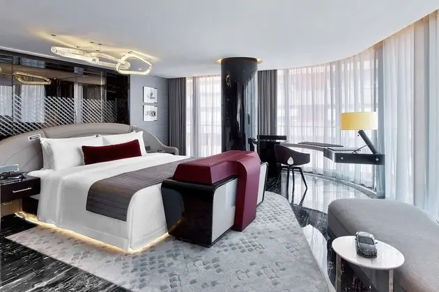 Süit, 1 Yatak Odası, Balkon, Park Manzaralı (Bentley Suite)