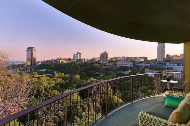 Süit, 1 Yatak Odası, Balkon, Park Manzaralı (Bentley Suite)