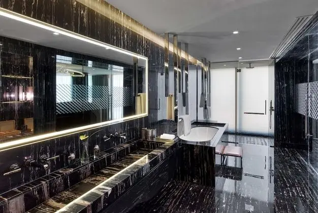 Süit, 1 Yatak Odası, Balkon, Park Manzaralı (Bentley Suite)