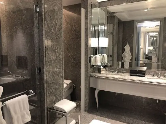 Junior Süit, 1 En Büyük (King) Boy Yatak, Manzaralı