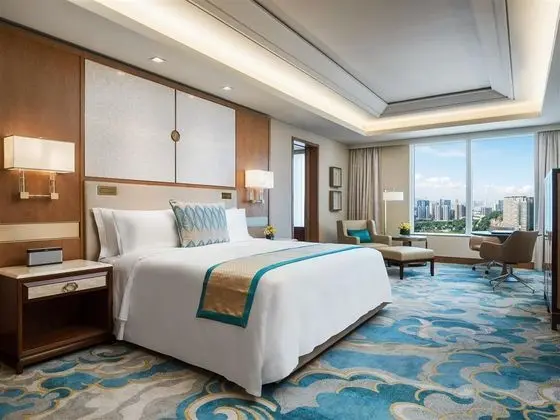 Çift ​​kişilik Deluxe King Bed