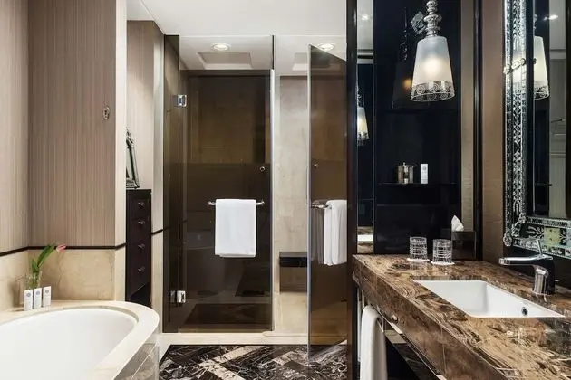 Oda, 2 Tek Kişilik Yatak, Şehir Manzaralı