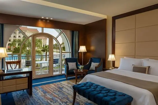 Deluxe Oda, 1 En Büyük (King) Boy Yatak, Balkon, Havuz Manzaralı
