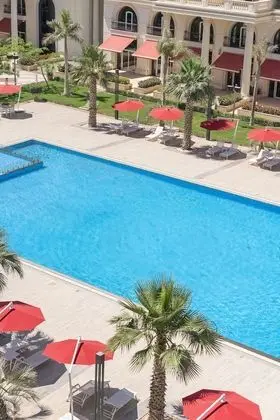 Deluxe Oda, 1 En Büyük (King) Boy Yatak, Balkon, Havuz Manzaralı