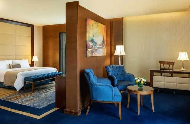 Grand Oda, 1 En Büyük (King) Boy Yatak, Sigara İçilmez, Şehir Manzaralı