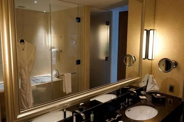 Grand Oda, 1 En Büyük (King) Boy Yatak, Sigara İçilmez, Şehir Manzaralı