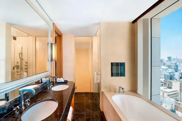 Grand Oda, 2 Çift Kişilik Yatak, Sigara İçilmez, Şehir Manzaralı