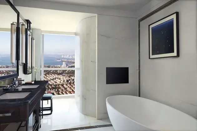 Grand Oda, 1 En Büyük (King) Boy Yatak, Sigara İçilmez, Şehir Manzaralı (Grand Deluxe)