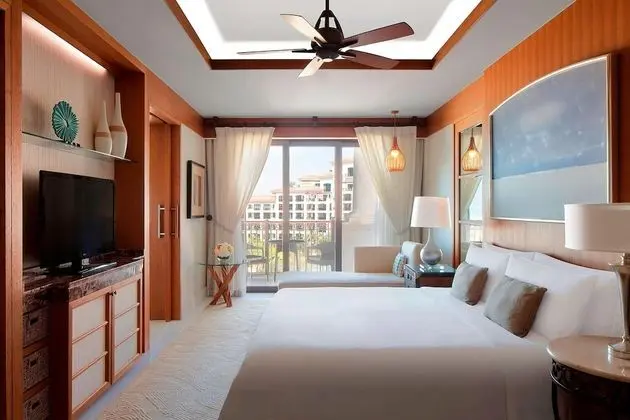 St Regis, Superior Oda, 1 En Büyük (King) Boy Yatak, Balkon, Bahçe Manzaralı