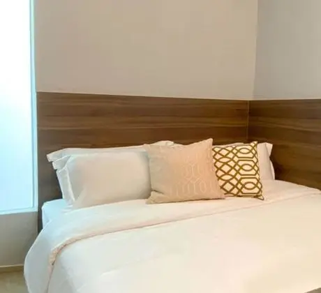 Double Room, SHORT OVERNIGHT, 8 hours: 11PM-7AM