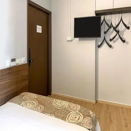 Cabin M, Window, Private bathroom