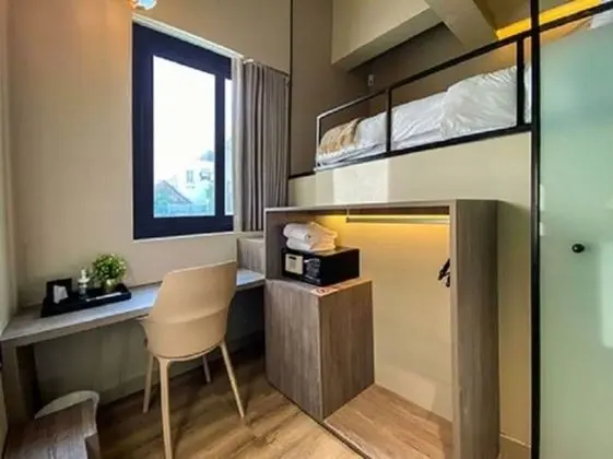 Tek Büyük Yataklı Oda (Window, DAYUSE, 5 hours: 10AM-3PM)