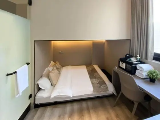 Tek Büyük Yataklı Oda (Window, DAYUSE, 5 hours: 10AM-3PM)