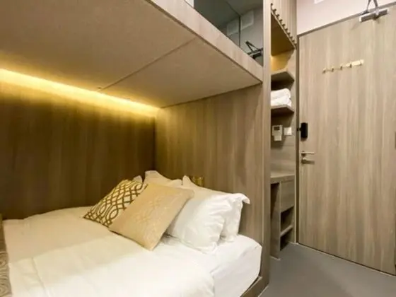 Cabin M, Shared bathroom