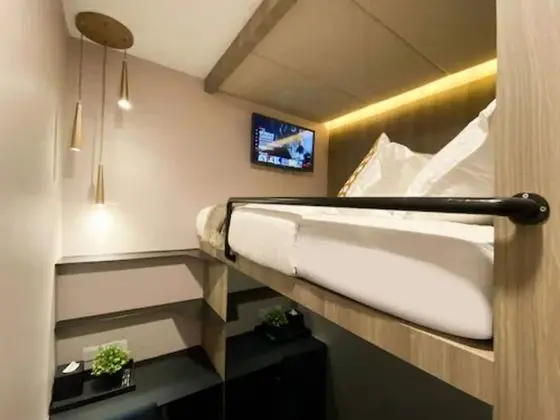 Cabin M, Shared bathroom