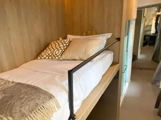 Cabin S, Window, Private Bathroom