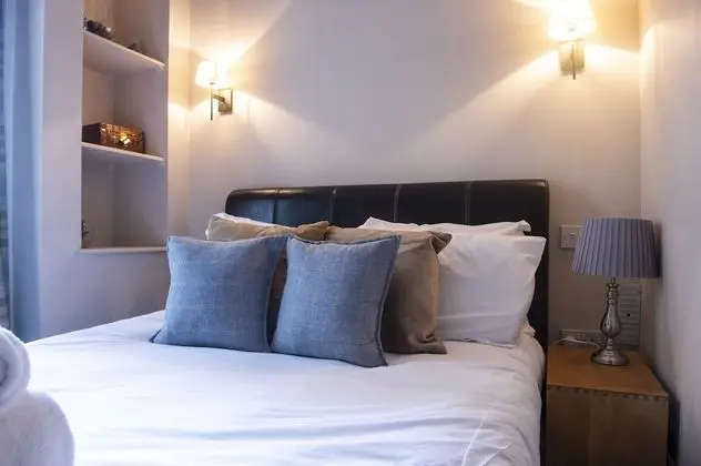 Stylish Stockbridge Apartment