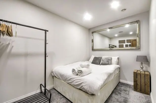 Stylish Stockbridge Apartment