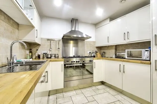 Stylish Stockbridge Apartment