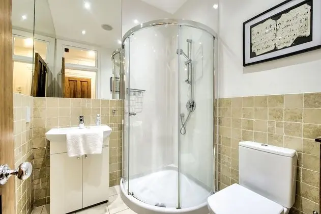 Stylish Stockbridge Apartment