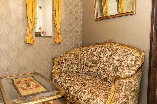 Gallery Süit, 1 Büyük (Queen) Boy Yatak, Küçük Mutfak, Zemin Kat