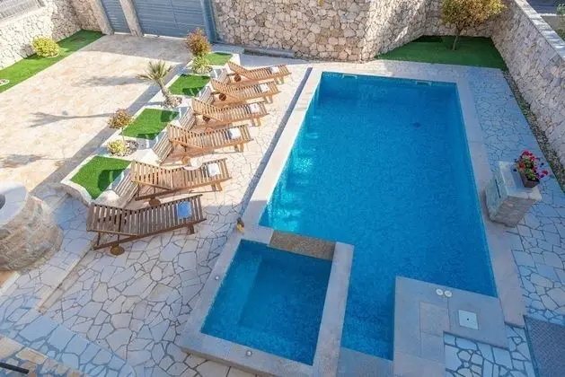 Villa, Birden Çok Yatak