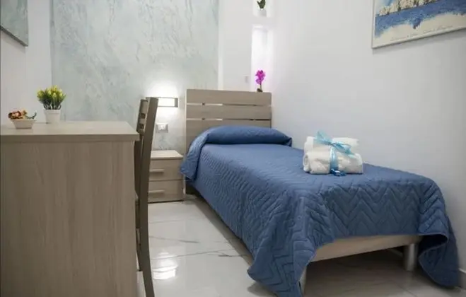 Tek Kişilik Oda, Ortak Banyo