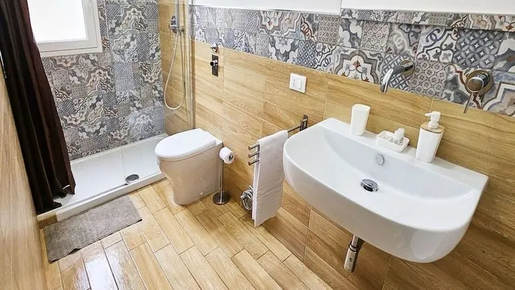 Üç Kişilik Oda