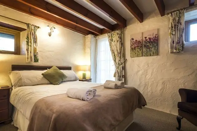 Traditional Apart Daire